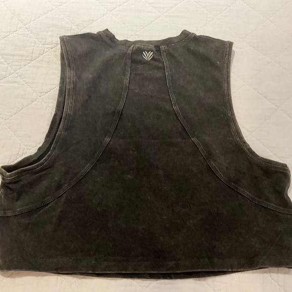 FOREVER 21 Dark Brown Sleeveless Cotton Boxy Crop Tank Top Size Small S - Picture 7 of 10